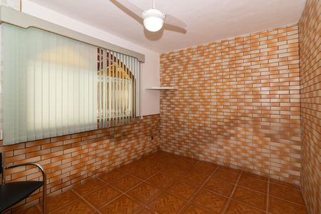 Casa para alugar com 300m², 3 quartos e 2 vagas Casa para alugar com 300m², 3 quartos e 2 vagasQuarto 1