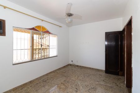 Casa para alugar com 300m², 3 quartos e 2 vagas Casa para alugar com 300m², 3 quartos e 2 vagasSuíte