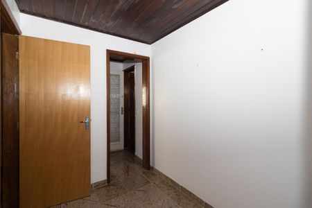 Casa para alugar com 300m², 3 quartos e 2 vagas Casa para alugar com 300m², 3 quartos e 2 vagasHall