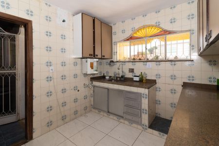 Casa para alugar com 300m², 3 quartos e 2 vagas Casa para alugar com 300m², 3 quartos e 2 vagasCozinha