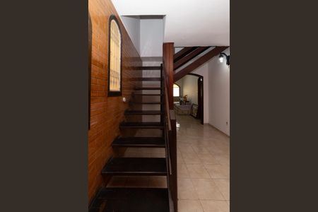 Casa para alugar com 300m², 3 quartos e 2 vagas Casa para alugar com 300m², 3 quartos e 2 vagasHall de entrada