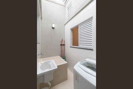 Área de Serviço de casa para alugar com 3 quartos, 101m² em Vila Feliz, São Paulo