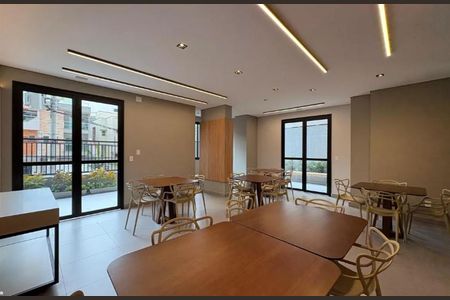 Apartamento para alugar com 64m², 2 quartos e 2 vagas Apartamento para alugar com 64m², 2 quartos e 2 vagasÁrea comum - Salão de festas