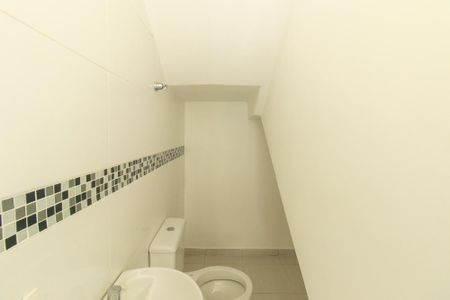 Casa de condomínio para alugar com 119m², 3 quartos e 3 vagasLavabo