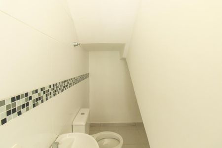 Casa de condomínio para alugar com 119m², 3 quartos e 3 vagasLavabo