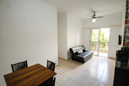 Apartamento para alugar com 75m², 3 quartos e 1 vagaSala