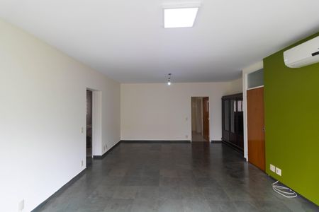 Apartamento à venda com 136m², 3 quartos e 1 vagaSalas