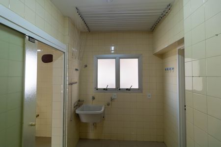 Apartamento à venda com 136m², 3 quartos e 1 vagaÁrea de Serviço