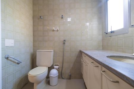 Apartamento à venda com 136m², 3 quartos e 1 vagaBanheiro da Suíte