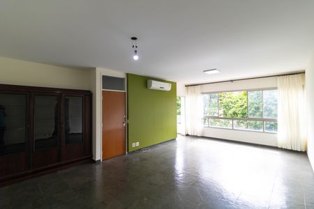 Apartamento à venda com 136m², 3 quartos e 1 vagaSalas