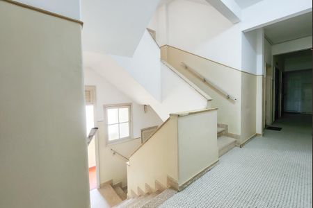 Apartamento à venda com 34m², 1 quarto e sem vagaEscada