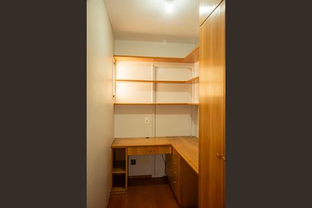 Apartamento para alugar com 64m², 2 quartos e 1 vagaEscritório