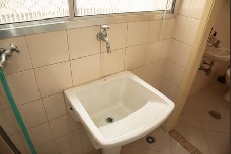 Apartamento para alugar com 64m², 2 quartos e 1 vagaÁrea de Serviço