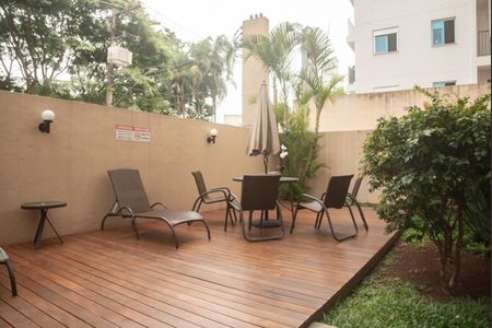 Apartamento para alugar com 64m², 2 quartos e 1 vagaÁrea comum - Piscina