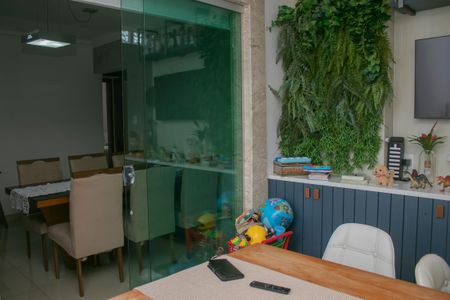 Apartamento à venda com 136m², 3 quartos e 4 vagas Apartamento à venda com 136m², 3 quartos e 4 vagasÁrea privativa