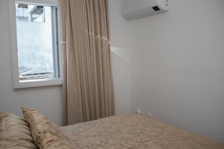 Apartamento à venda com 136m², 3 quartos e 4 vagas Apartamento à venda com 136m², 3 quartos e 4 vagasQuarto 1