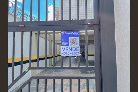 Apartamento à venda com 136m², 3 quartos e 4 vagas Apartamento à venda com 136m², 3 quartos e 4 vagasInstalação de placa