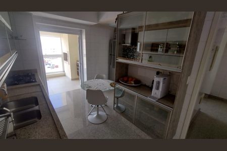 Apartamento à venda com 151m², 3 quartos e 3 vagasCozinha