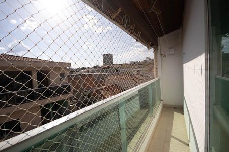 Casa para alugar com 70m², 2 quartos e sem vaga Casa para alugar com 70m², 2 quartos e sem vagaVaranda