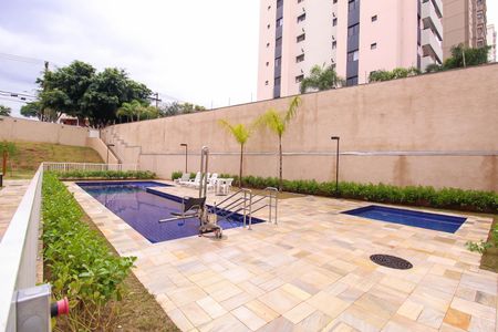 Apartamento para alugar com 37m², 2 quartos e sem vagaÁrea comum - Piscina