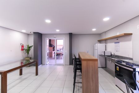 Apartamento para alugar com 37m², 2 quartos e sem vagaÁrea comum - Salão de festas
