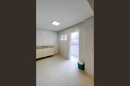 Apartamento à venda com 112m², 2 quartos e sem vaga Apartamento à venda com 112m², 2 quartos e sem vagaCozinha