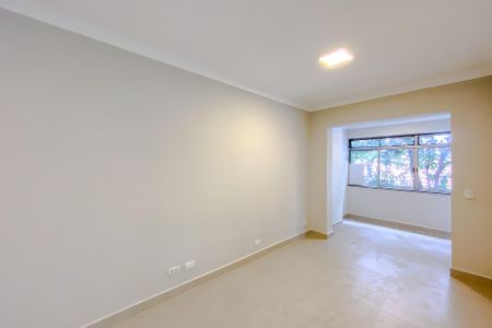 Apartamento à venda com 112m², 2 quartos e sem vaga Apartamento à venda com 112m², 2 quartos e sem vagaSala