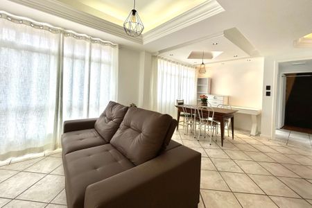 Sala de apartamento para alugar com 2 quartos, 86m² em Trindade, Florianópolis