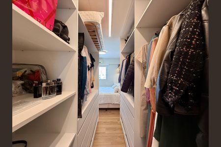 Apartamento à venda com 70m², 2 quartos e 1 vagaCloset Suíte