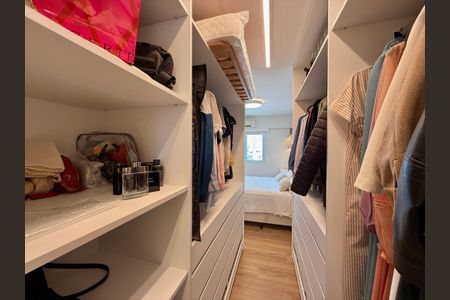 Apartamento à venda com 70m², 2 quartos e 1 vagaCloset Suíte