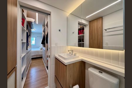 Apartamento à venda com 70m², 2 quartos e 1 vagaBanheiro Suíte