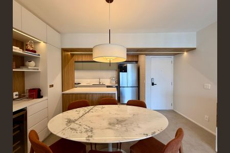 Apartamento à venda com 70m², 2 quartos e 1 vagaSala 