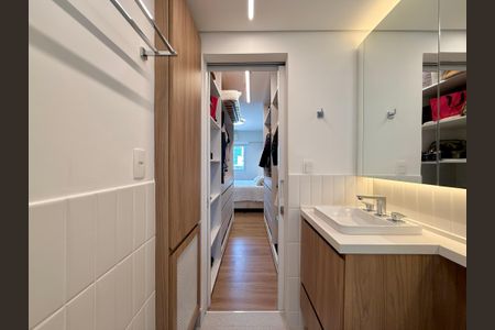 Apartamento à venda com 70m², 2 quartos e 1 vagaBanheiro Suíte