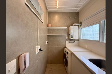 Apartamento à venda com 70m², 2 quartos e 1 vagaÁrea de Serviço