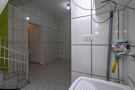 Casa para alugar com 140m², 2 quartos e 1 vagacozinha e área de serviço compartilhadas_4