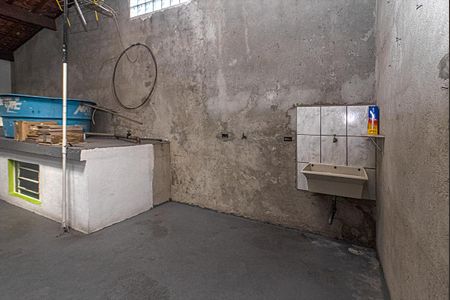 Casa para alugar com 140m², 2 quartos e 1 vagaárea de serviço no piso superior_1