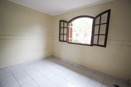 Casa para alugar com 79m², 2 quartos e 2 vagasQuarto 1