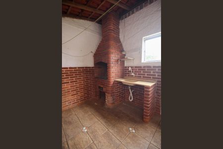 Casa para alugar com 79m², 2 quartos e 2 vagasChurrasqueira