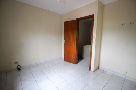 Casa para alugar com 79m², 2 quartos e 2 vagasQuarto 2