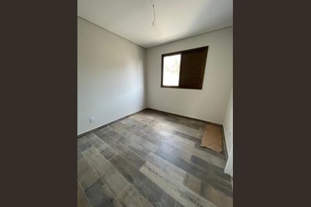 Casa à venda com 4 quartos, 250m² em Jaraguá, Belo Horizonte