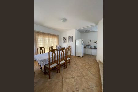 Casa à venda com 3 quartos, 180m² em Trevo, Belo Horizonte