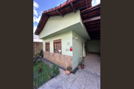 Casa à venda com 300m², 5 quartos e 3 vagas