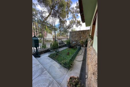 Casa à venda com 300m², 5 quartos e 3 vagas