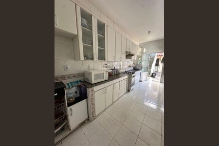 Casa à venda com 300m², 5 quartos e 3 vagas