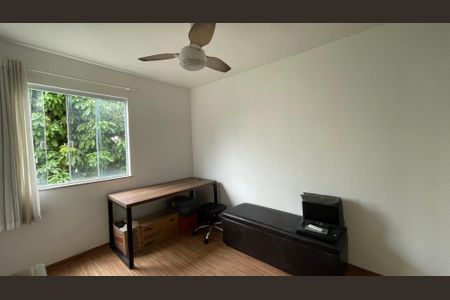 Sala de apartamento para alugar com 1 quarto, 35m² em Portuguesa, Rio de Janeiro