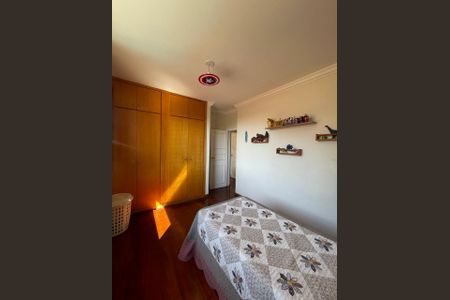 Casa à venda com 4 quartos, 323m² em Santa Rosa, Belo Horizonte