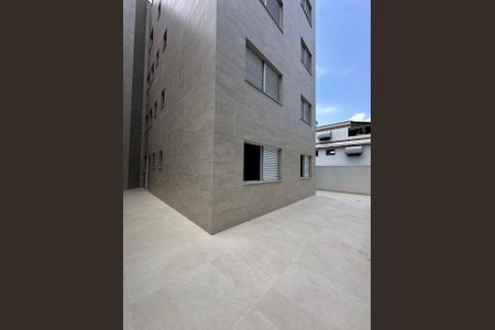 Casa à venda com 3 quartos, 149m² em Santa Rosa, Belo Horizonte
