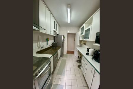 Apartamento à venda com 95m², 3 quartos e 2 vagasCozinha