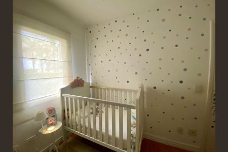 Apartamento à venda com 95m², 3 quartos e 2 vagasQuarto 2