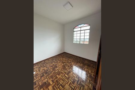 Casa à venda com 3 quartos, 74m² em Santa Rosa, Belo Horizonte